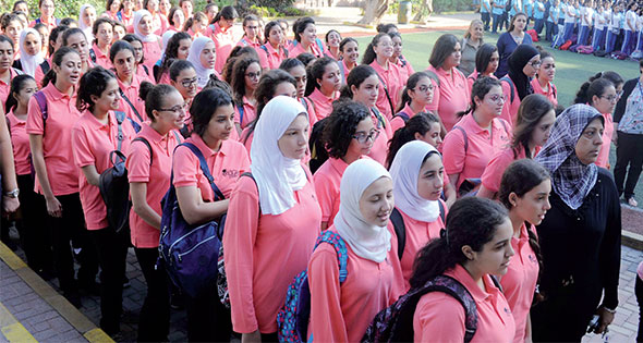 بقرار رسمي.. تطبيق الحد الأدنى للأجور على العاملين في المدارس القومية